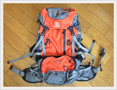 マウンテンダックス イオ 35L オレンジxチタングレー